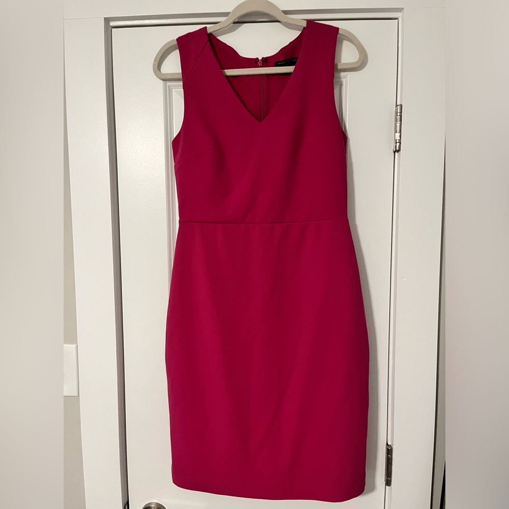 Banana Republic Women’s Size 4 Pleated Pink  Sheath Sleeveless Midi Dress